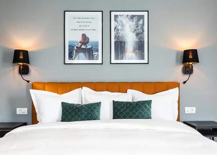 Upperhouse Suites & More