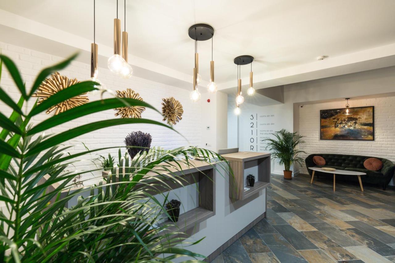 Upperhouse & 3* Brasov